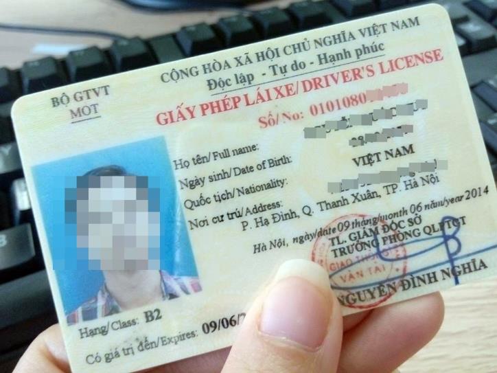 Bị mất bằng lái xe, xin cấp lại ở tỉnh khác được không?